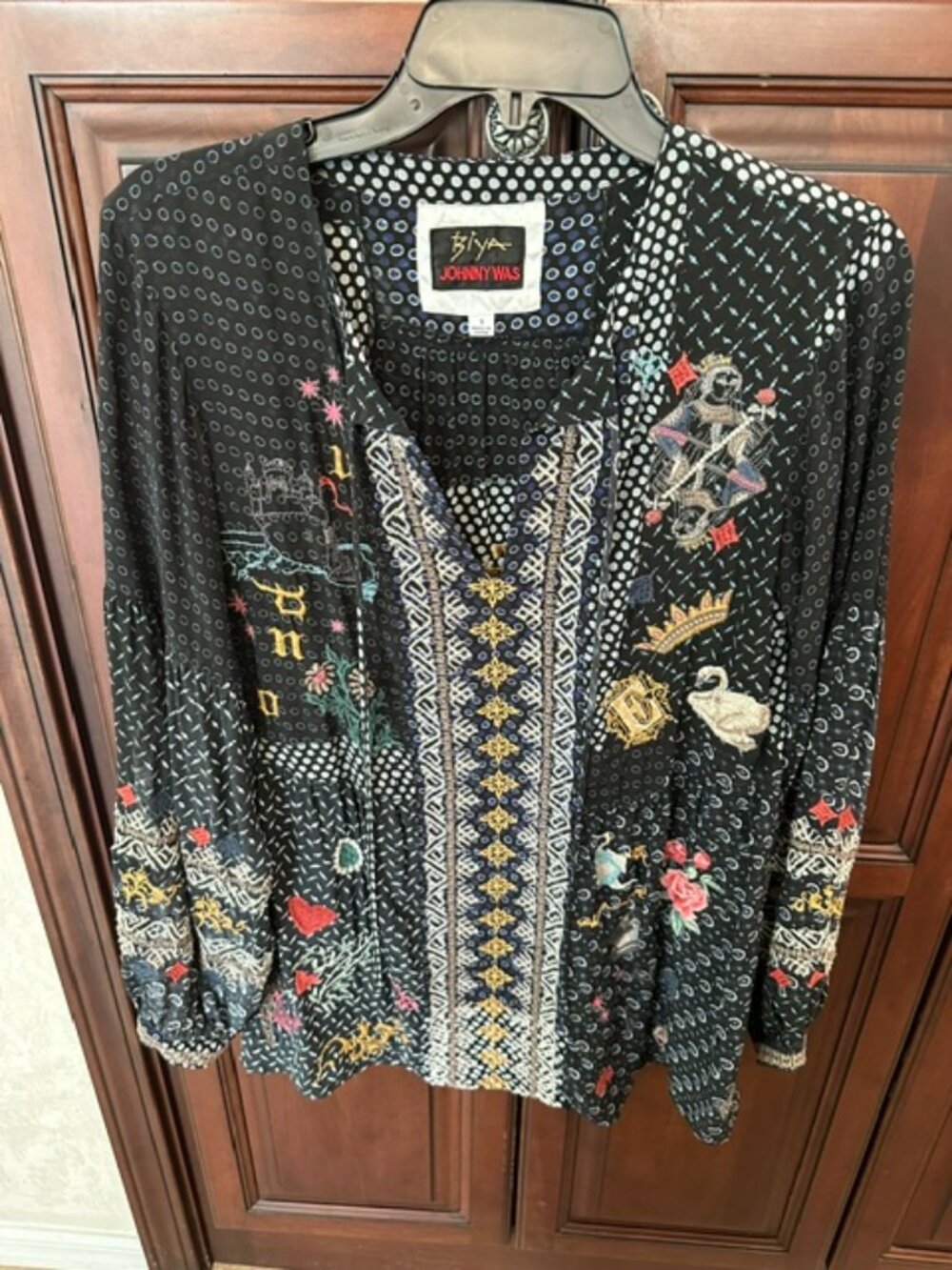 JOHNNY WAS (Biya) Woman's Black Multicolor Silk Embroidered Bluse